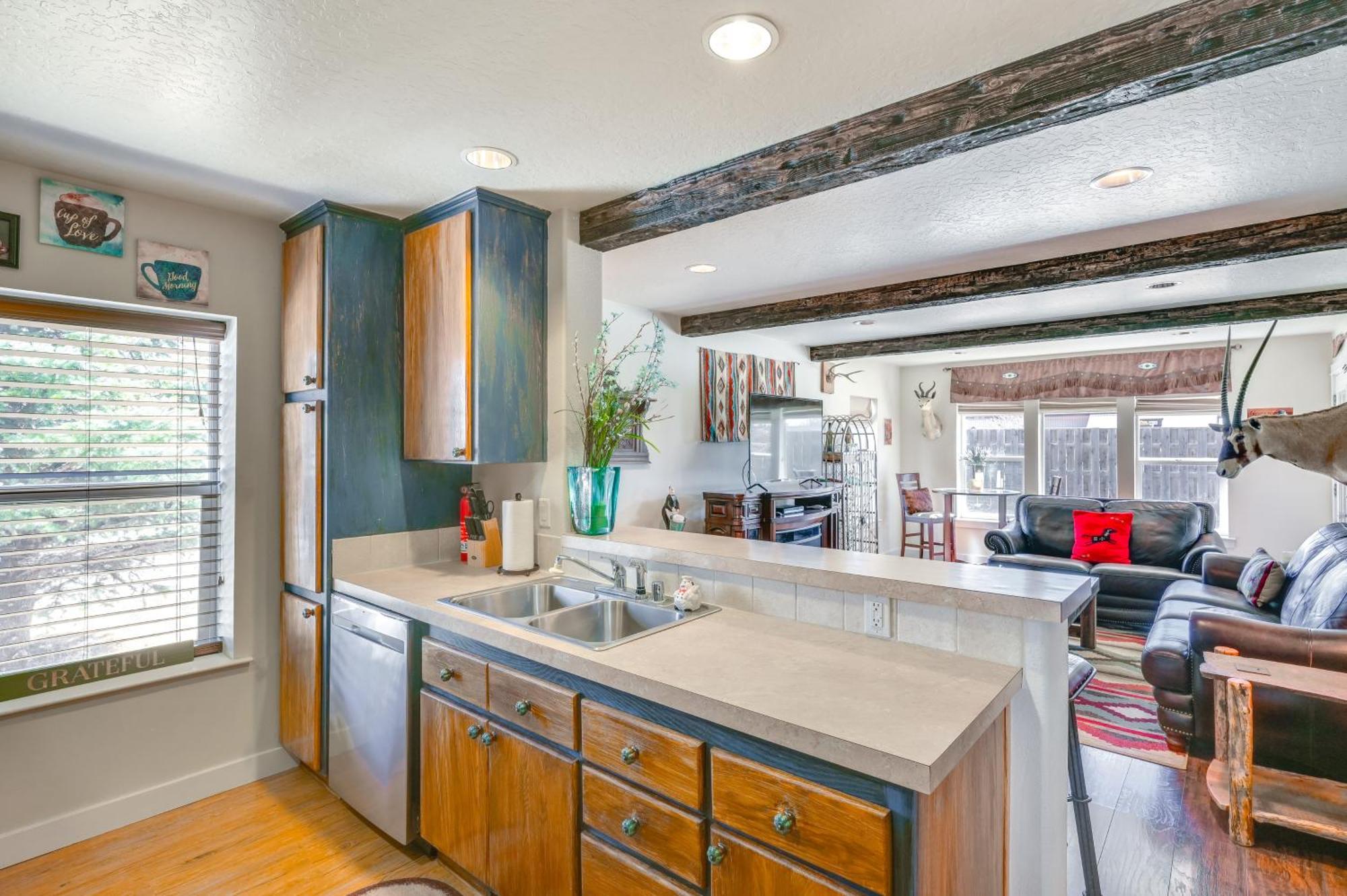 Ennis Vacation Rental With Balcony Walk To Downtown Buitenkant foto